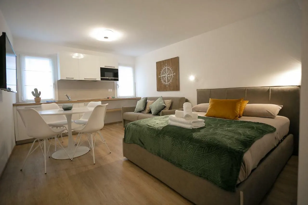 Contacten van Casa Azzurra